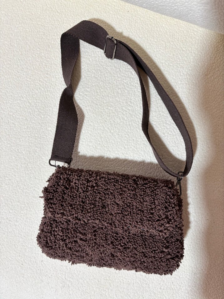 Kahverengi Kürklü Kadın El Çantası - Görsel 5