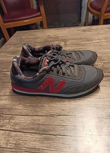 New Balance 37 numara spor ayakkabı 