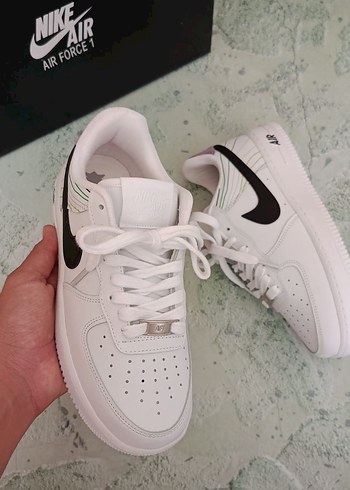 37 Beden beyaz Renk Nike Air Force 1 Beyaz Kadın Spor Ayakkabı