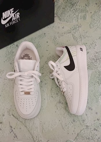 37 Beden Nike Air Force 1 Beyaz Kadın Spor Ayakkabı