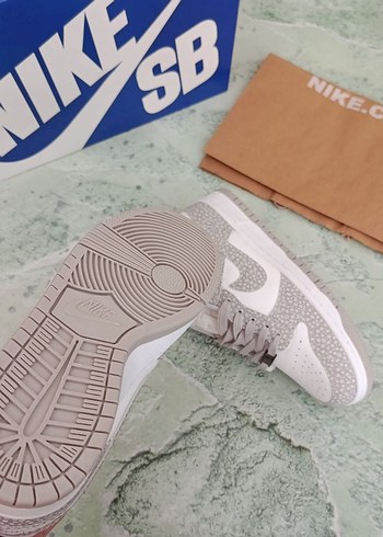 Nike Nike SB Gri Yılan Desenli Kadın Spor Ayakkabı
