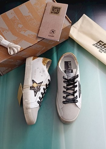 Beyaz Bağcıklı Stiletto Topuklu Kadın Spor Ayakkabı