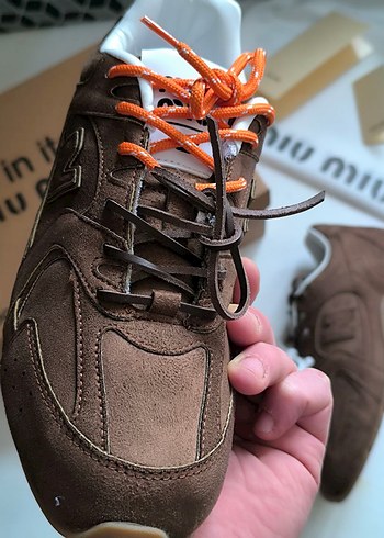Kahverengi Süet Bağcıklı Sneakers