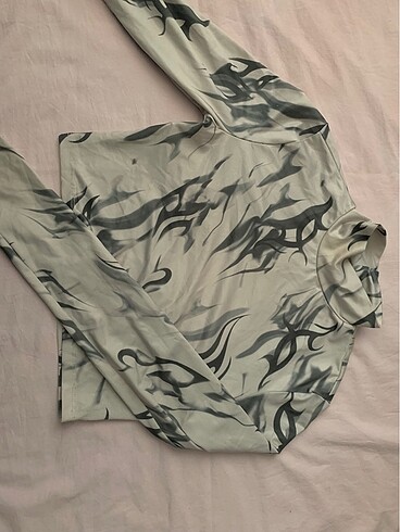 bershka croptop vintage y2k