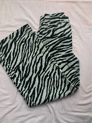 zebra y2k trend pant