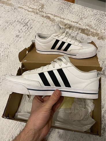 Orijinal Adidas RETROVULC 42.5