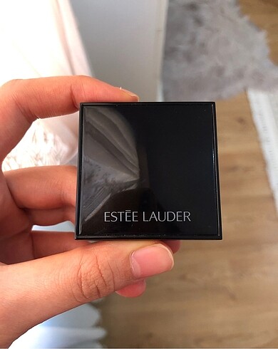 Estee Lauder Tekli Far