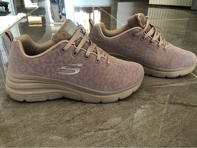 39 Beden Skechers Bej Spor Ayakkabı
