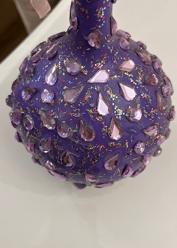 Mor Renkli Süslemeli susak - Görsel 2