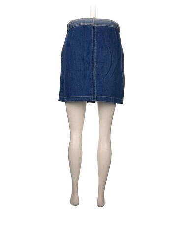 36 Beden Stradivarius Mini Etek %70 İndirimli.