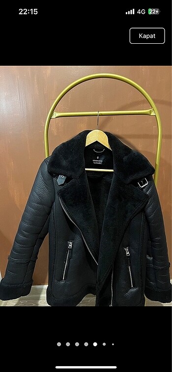 Stradivarius suni mont
