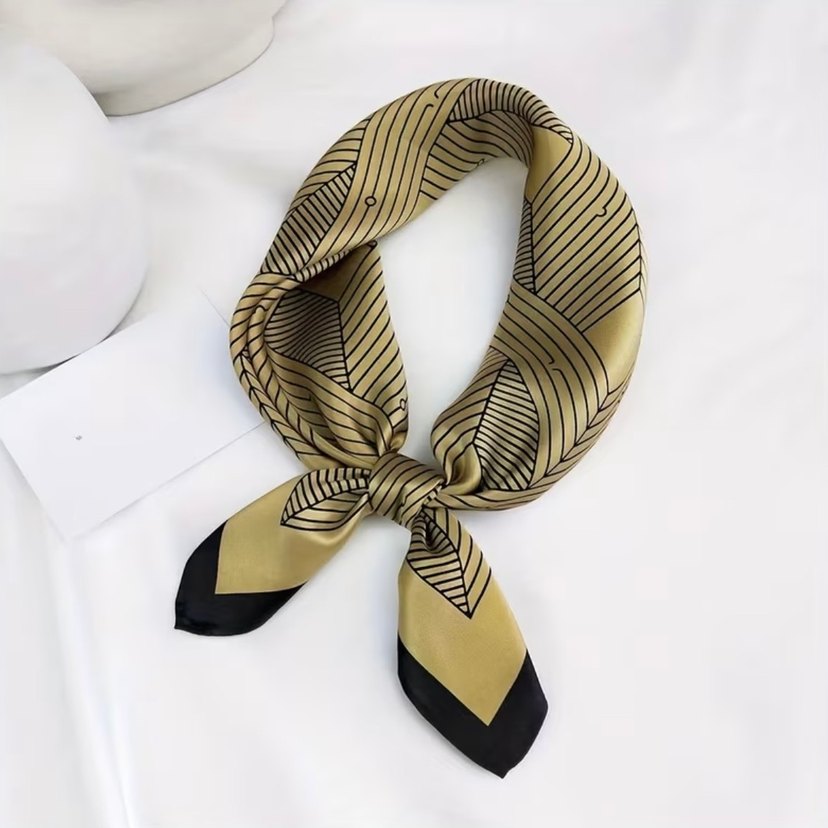 Koyu Sarı Siyah Şeritli İpeksi fular - Görsel 3