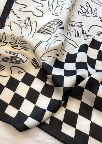 Siyah Beyaz Desenli fular - Görsel 4