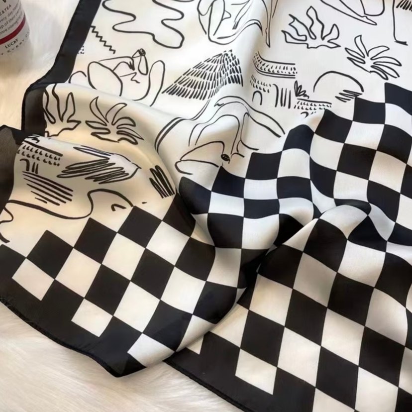 Siyah Beyaz Desenli fular - Görsel 4