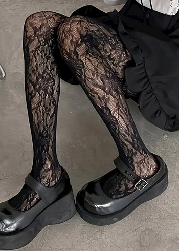 Dantel Detaylı Siyah Gothic Çorap - Görsel 3