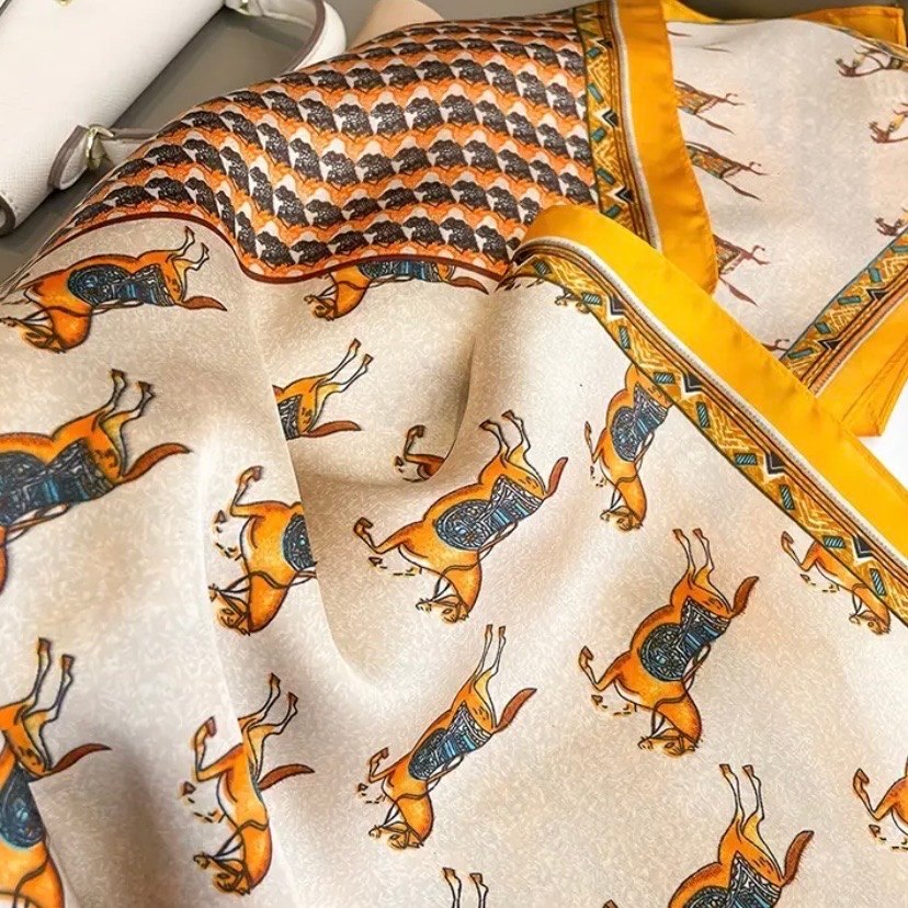 İpek Görünümlü Bohem Fular - Görsel 4