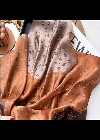 İpeksi Fular - Görsel 4