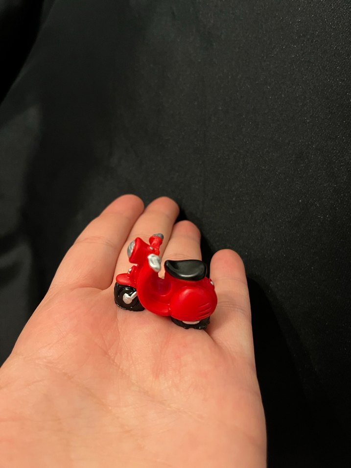 Minyatür kırmızı Motosiklet Figürü - Görsel 2