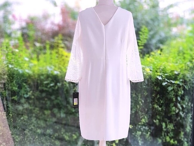 Büyük beden beyaz elbisesi - Görsel 3