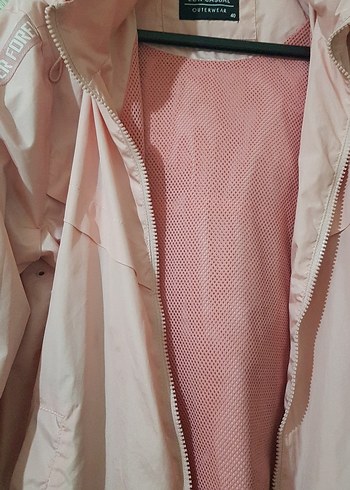 Pembe Kapüşonlu Kadın Yağmurluk - Görsel 2