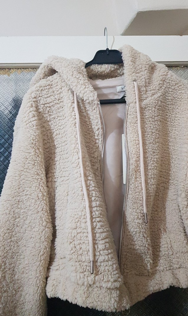 Kapüşonlu Bej Mini Peluş Ceket - Görsel 2