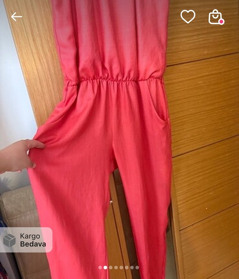 Kırmızı tulum - Görsel 2