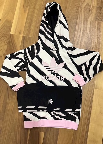 Kız Çocuk Zebra Desenli Kapüşonlu Eşofman Takımı