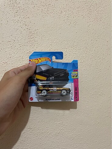 Hot Wheels 84Audi Sport Quattro