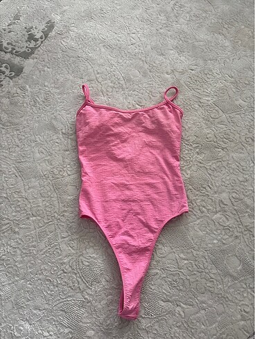 BERSHKA BODY