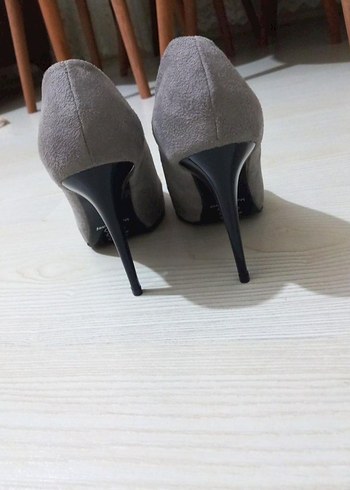 40 Beden Gri Süet Stiletto Kadın Topuklu Ayakkabı
