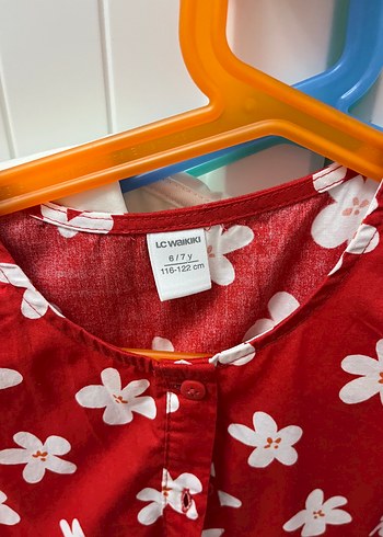 LC Waikiki Kız Çocuk Kırmızı Çiçekli Elbise - Görsel 2