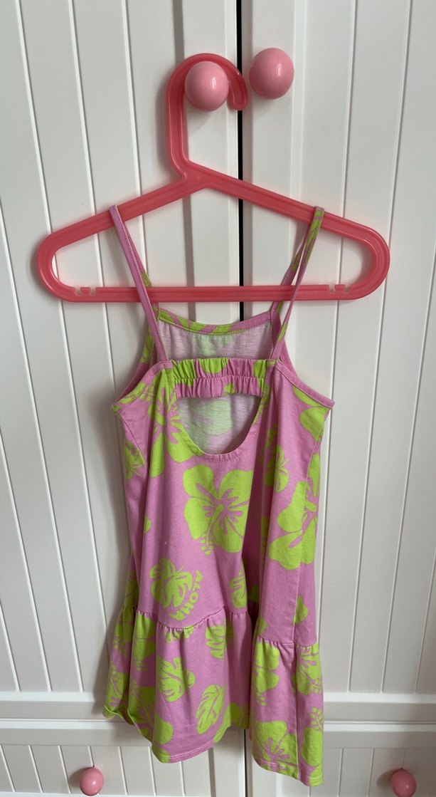 Pembe Çiçek Desenli Askılı Kız Elbisesi - Görsel 3