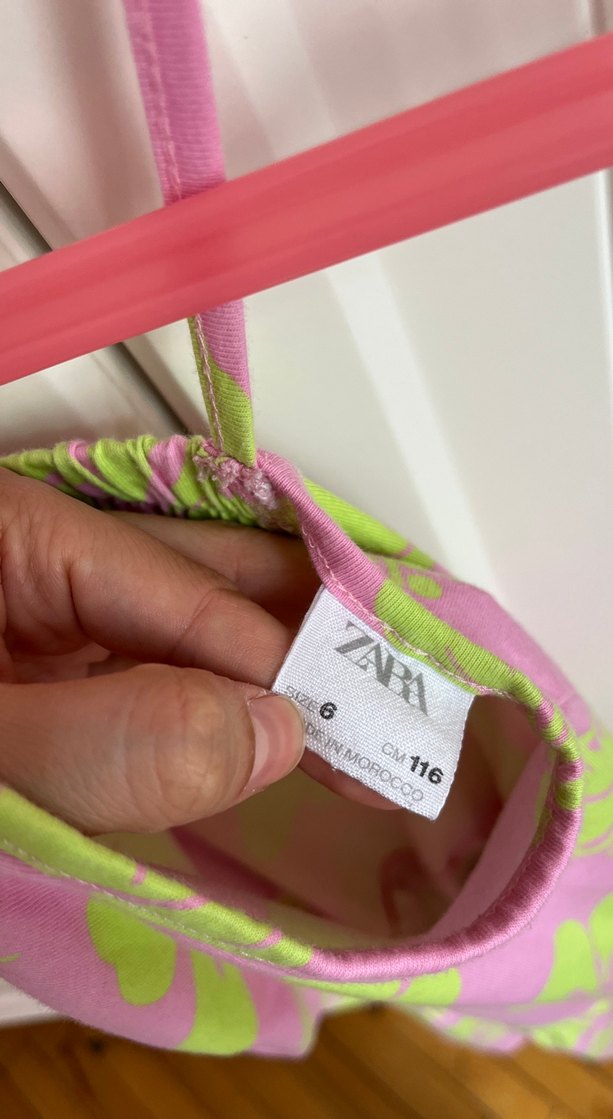 Pembe Çiçek Desenli Askılı Kız Elbisesi - Görsel 2