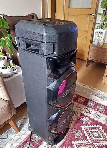 LG XBOOM ON 9 