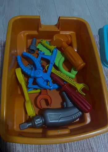 Sarı Renkli Oyuncak Kamyon ve Tamir Seti - Görsel 2