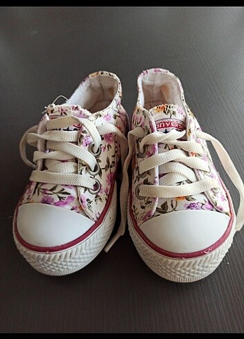 20 Beden Işıklı kız bebek Converse ayakkabı