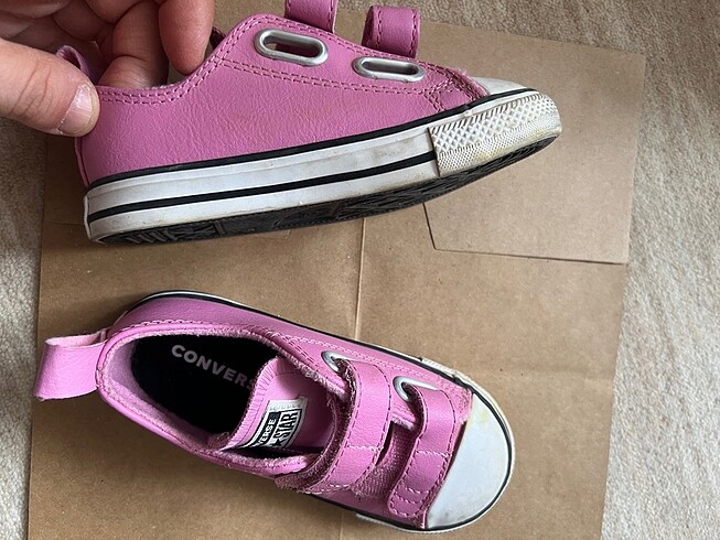24 Beden pembe Renk Converse (deri)