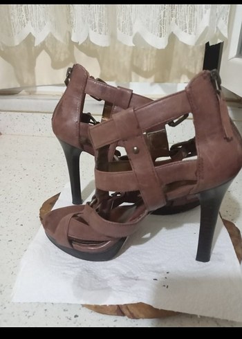 Hakiki deri topuklu ayakkabı - Görsel 5