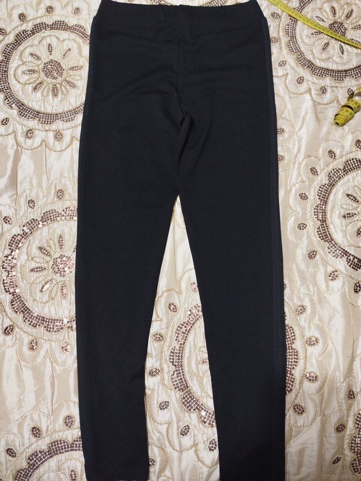 kadın siyah desenli tayt - Görsel 3