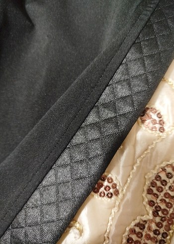 kadın siyah desenli tayt - Görsel 4