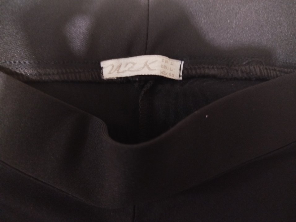 kadın siyah desenli tayt - Görsel 5