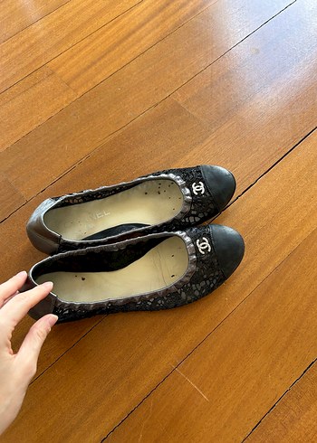 Chanel Siyah Dantelli Lastikli Babet