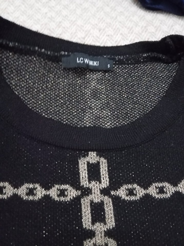 Zincir Detaylı Siyah Desenli Kadın Kazak - Görsel 2