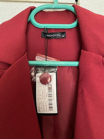 Trendyol & Milla Bordo blazer