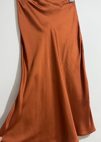 Kadın Kahverengi Uzun Saten Etek - Görsel 2