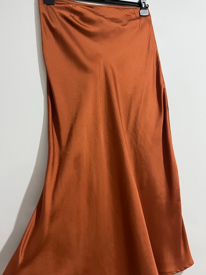 Kadın Kahverengi Uzun Saten Etek - Görsel 3