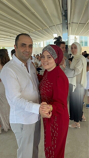 Diğer Bir kez giyildi abiye