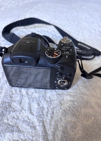 Siyah Dijital Fotoğraf Makinesi Fujifilm