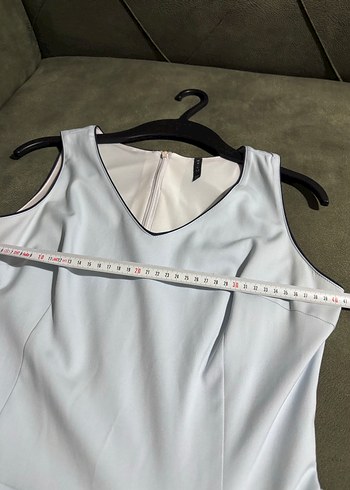 Mavi V Yakalı Pilili Midi Elbise - Görsel 5