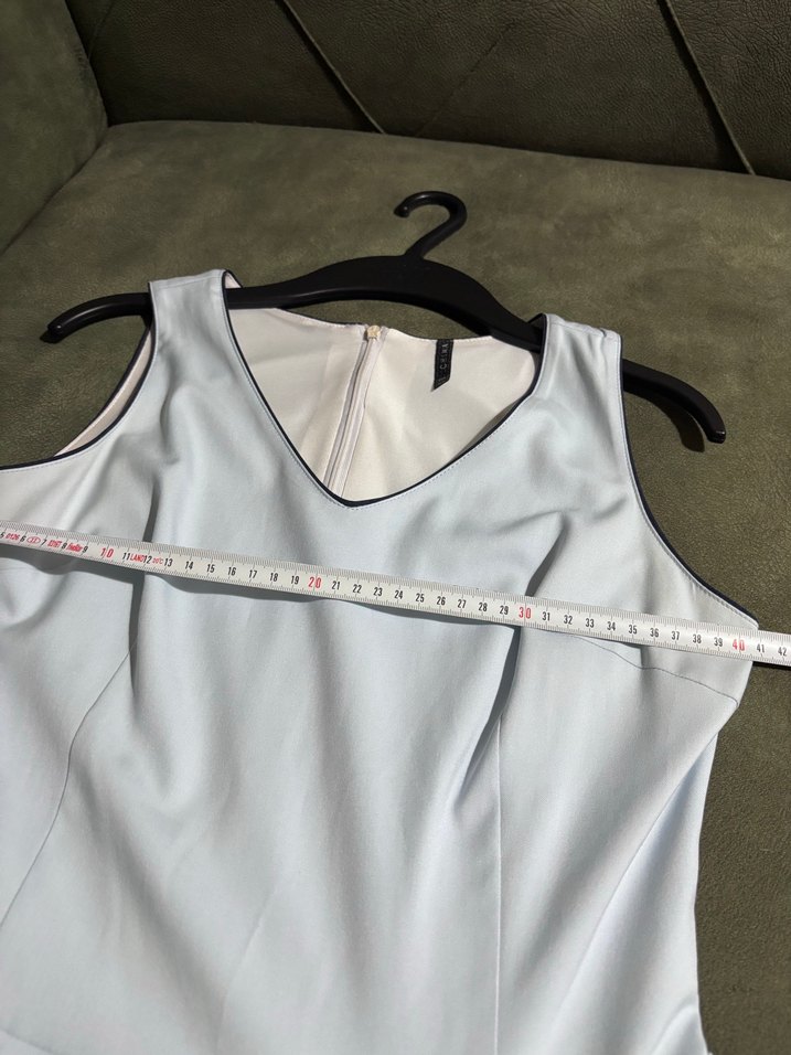 Mavi V Yakalı Pilili Midi Elbise - Görsel 5